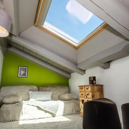 Apartament Shiva *